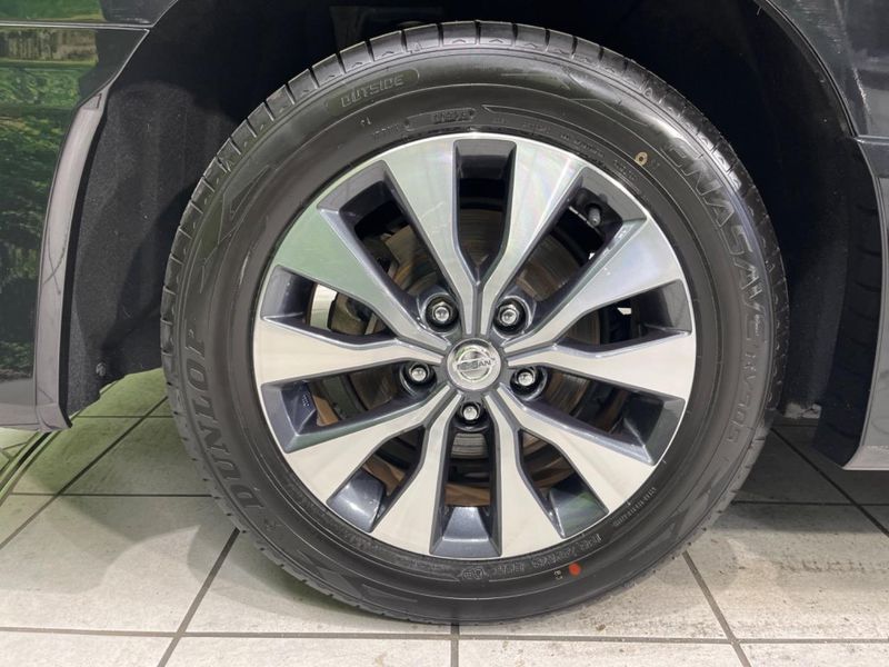 2017 Nissan Serena DAA-GFC27 (UW-6a4dbee716291)[23]