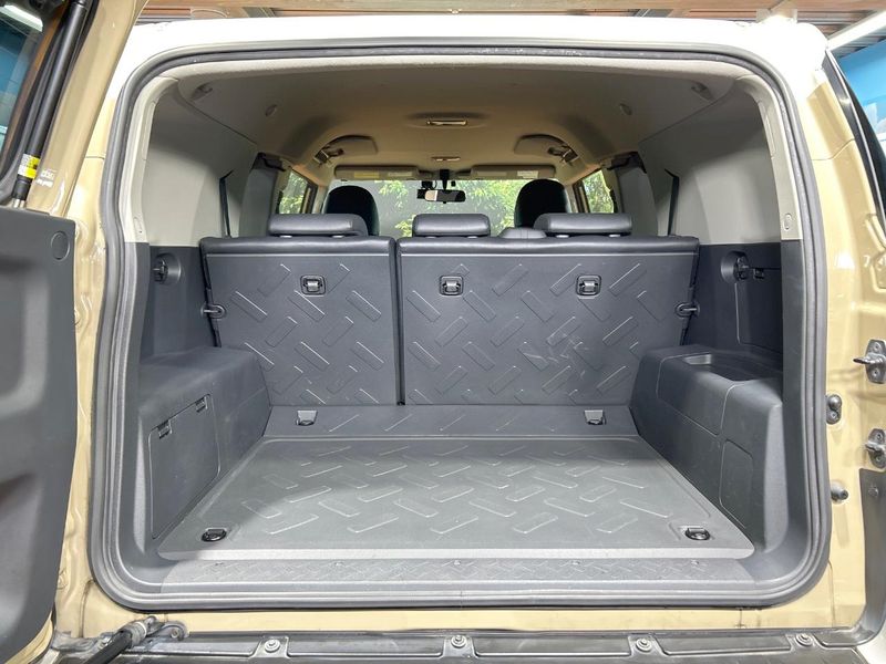 2013 Toyota FJ CRUISER CBA-GSJ15W (UW-6a4dbf0809776)[23]