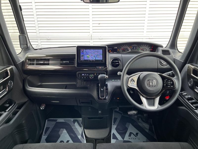 2017 Honda N-BOX CUSTOM DBA-JF3 (UW-6a4dbf5a56cab)[25]