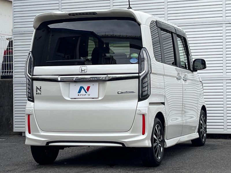 2017 Honda N-BOX CUSTOM DBA-JF3 (UW-6a4dbf5a56cab)[16]