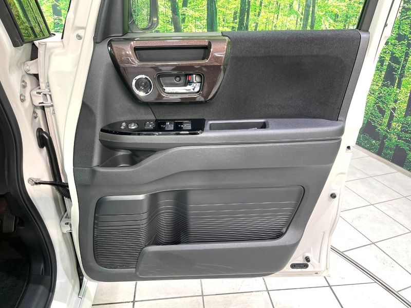 2018 Honda N-BOX CUSTOM DBA-JF3 (UW-6a4dbf5d2cefa)[26]