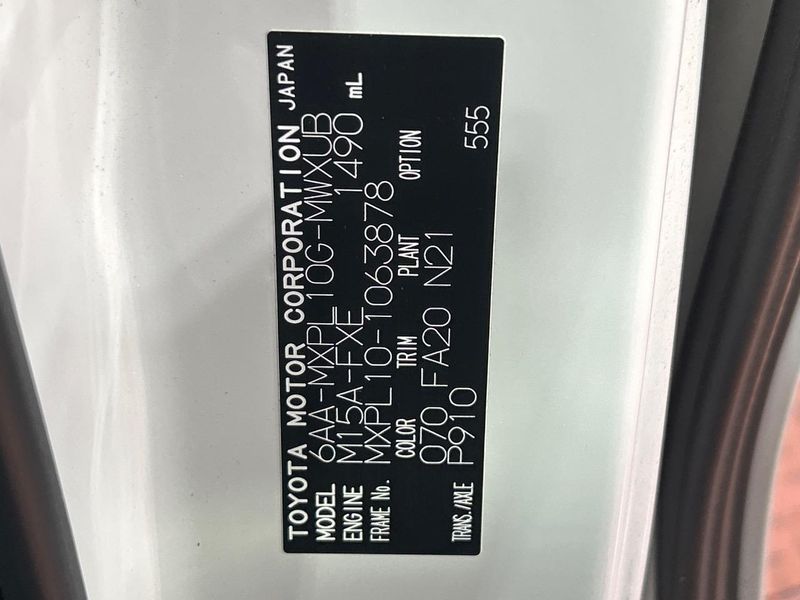 2023 Toyota Sienta 6AA-MXPL10G (UW-6a4dc0a322058)[1]