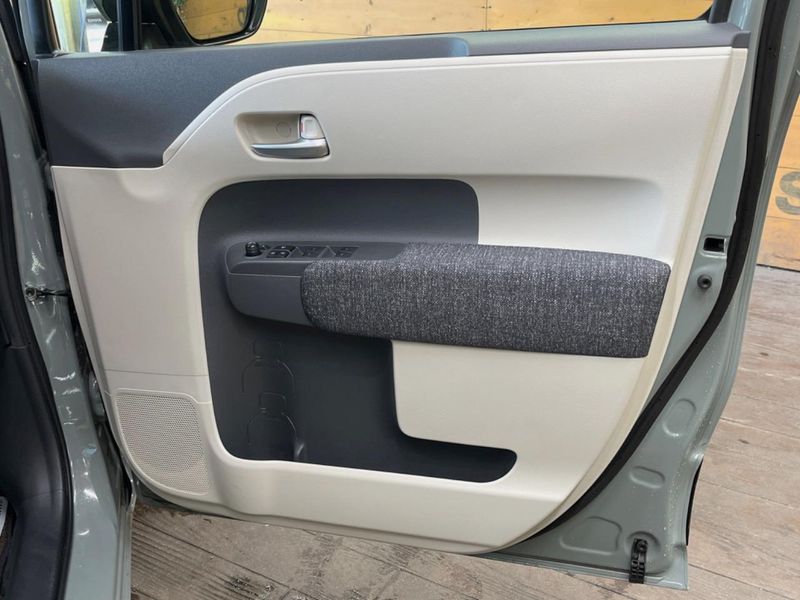 2023 Toyota Sienta 6AA-MXPL10G (UW-6a4dc0a46857b)[13]