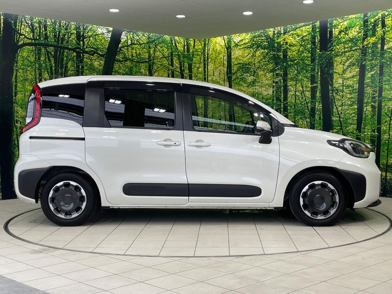 2024 Toyota Sienta 6AA-MXPL10G (UW-6a4dc0a629554)[17]