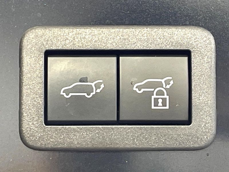 2024 Toyota Prius 6AA-MXWH60 (UW-6a4dc0bd5bb65)[18]