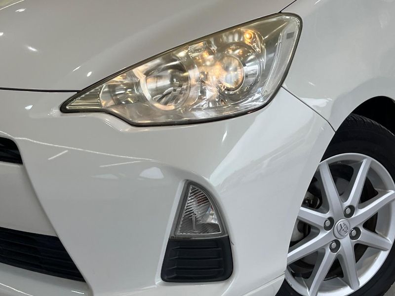 2013 Toyota Aqua DAA-NHP10 (UW-6a4dc0d1cb301)[8]