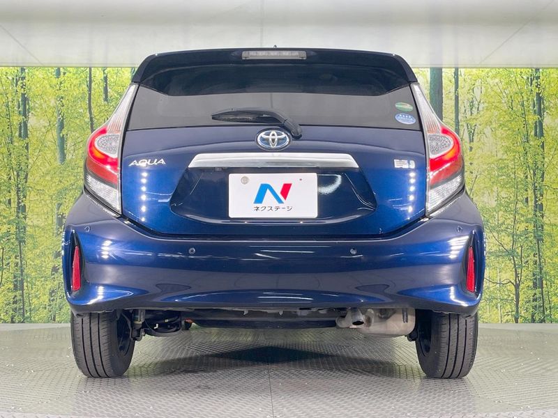 2018 Toyota Aqua DAA-NHP10 (UW-6a4dc0deb7b35)[19]
