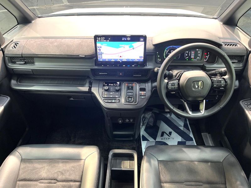 2023 Honda Step Wagon 6AA-RP8 (UW-6a4dc101cfa83)[26]