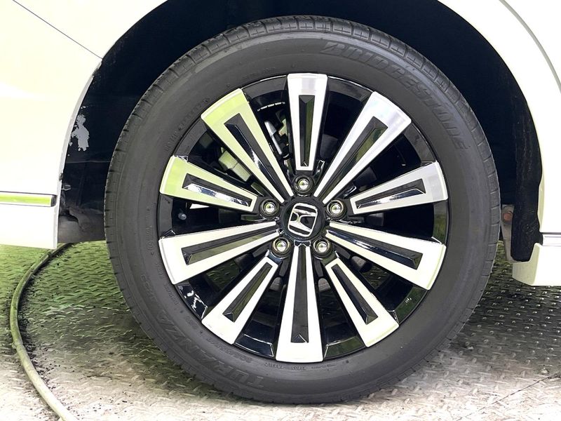 2023 Honda Step Wagon 6AA-RP8 (UW-6a4dc101cfa83)[7]