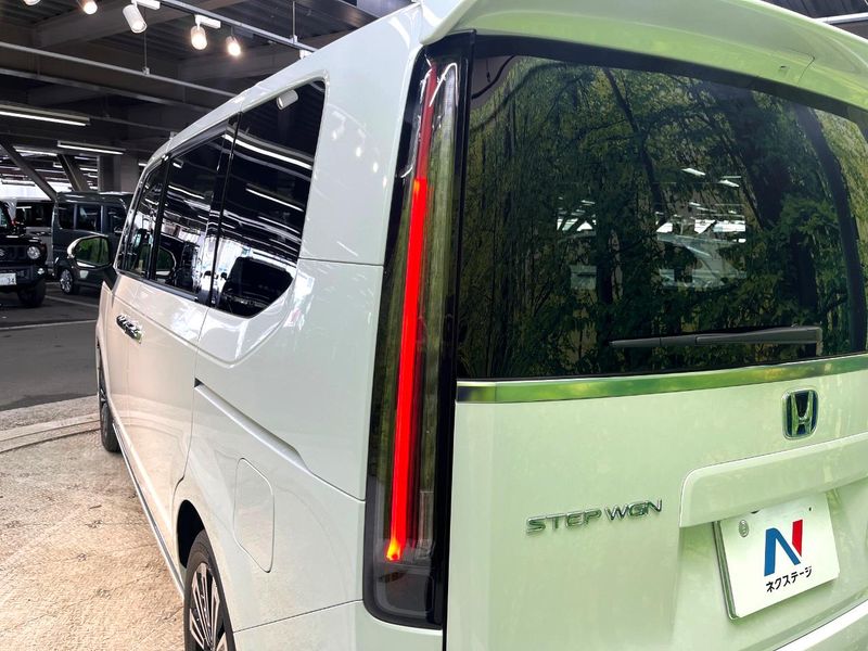 2023 Honda Step Wagon 6AA-RP8 (UW-6a4dc101cfa83)[22]