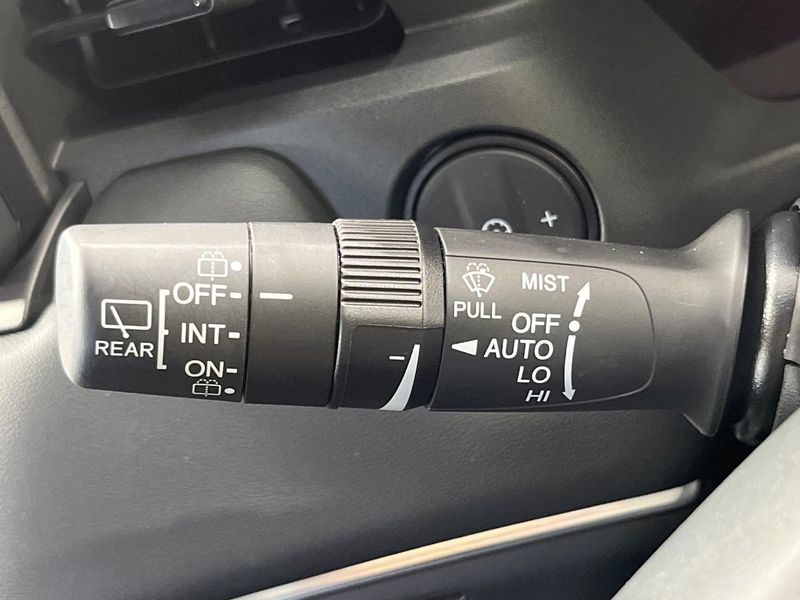 2023 Honda Vezel 6AA-RV5 (UW-6a4dc114a78d9)[15]