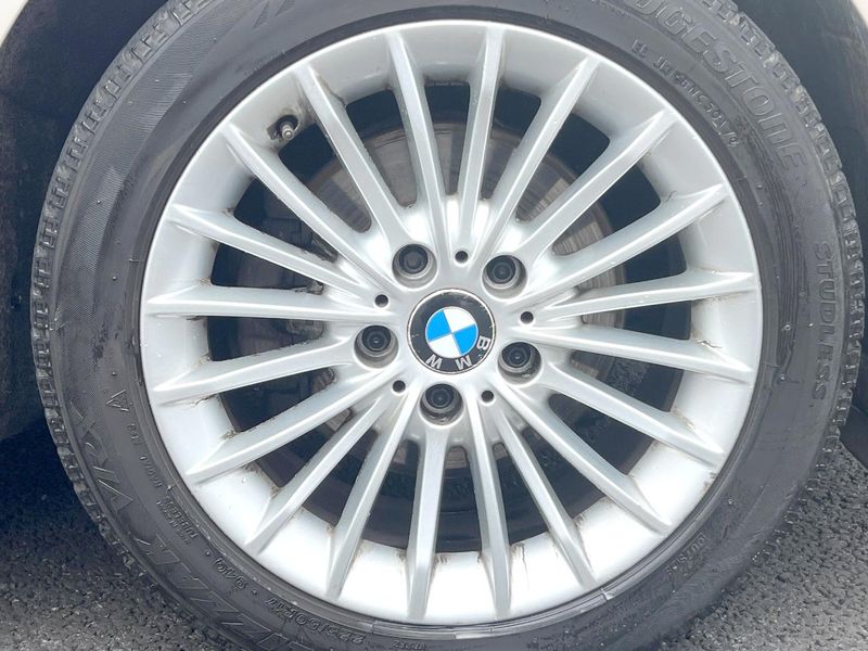 2014 BMW 3 Series LDA-3D20 (UW-6a4dc15e03056)[17]