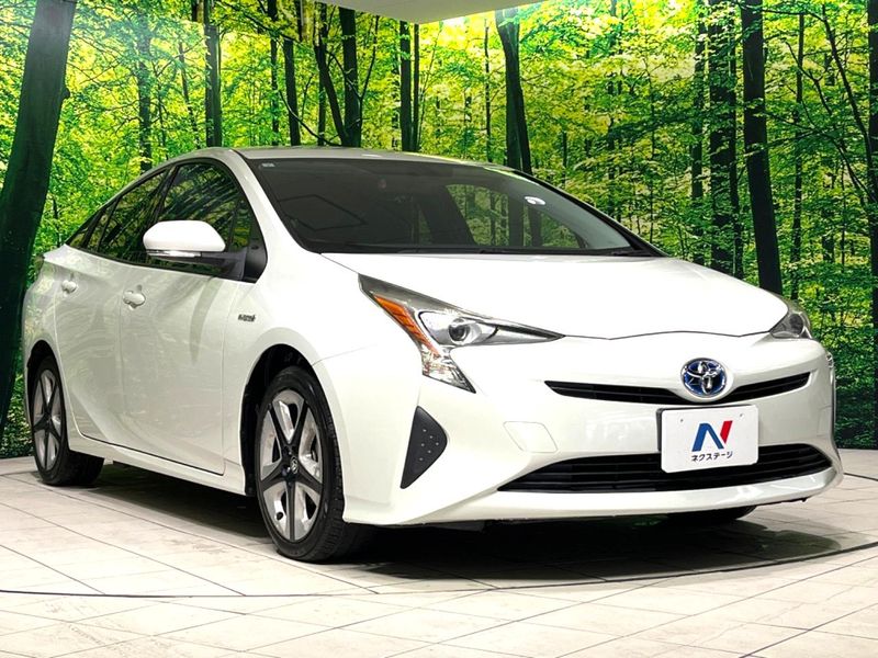 2017 Toyota Prius DAA-ZVW50 (UW-6a4dc1b55028e)[12]