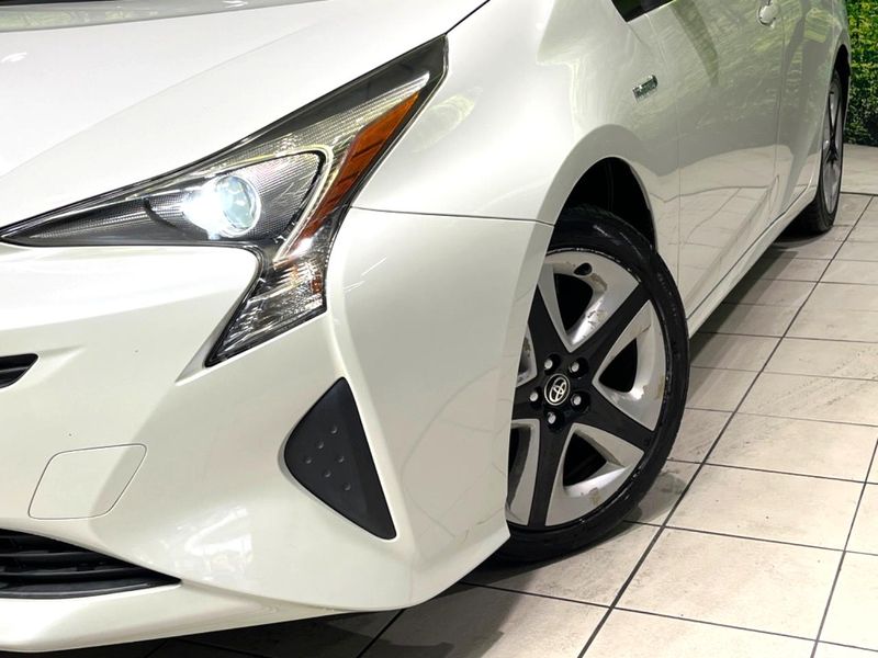 2017 Toyota Prius DAA-ZVW50 (UW-6a4dc1b55028e)[15]