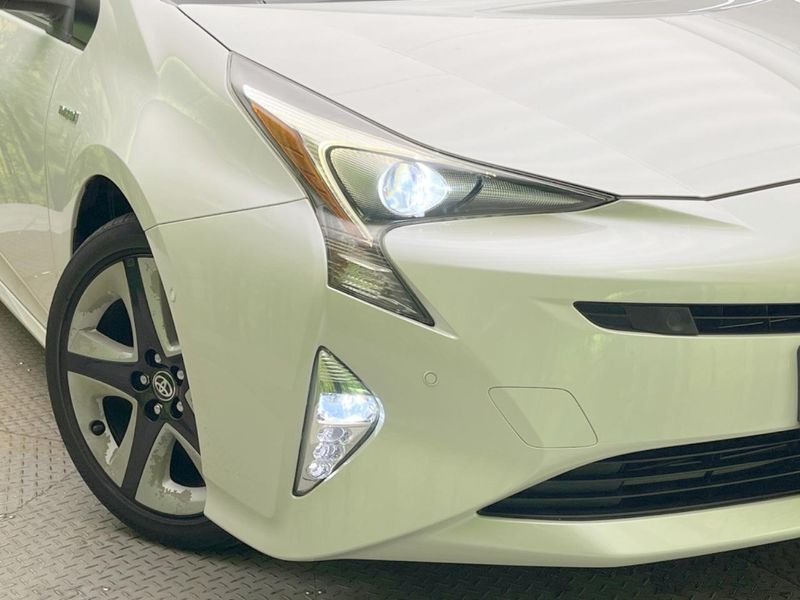 2017 Toyota Prius DAA-ZVW51 (UW-6a4dc1bb5a913)[15]