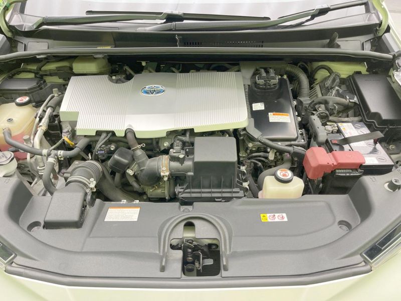 2017 Toyota Prius DAA-ZVW51 (UW-6a4dc1bb5a913)[4]