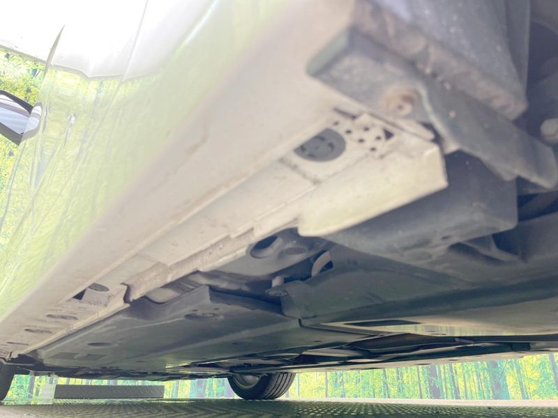 2017 Toyota Prius DAA-ZVW51 (UW-6a4dc1bb5a913)[24]