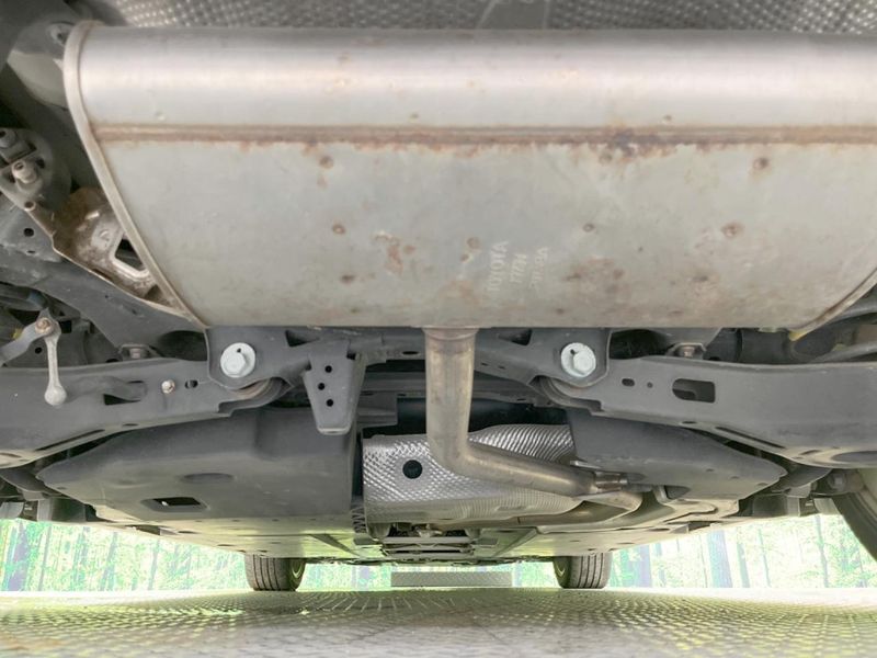 2017 Toyota Prius DAA-ZVW51 (UW-6a4dc1bb5a913)[22]