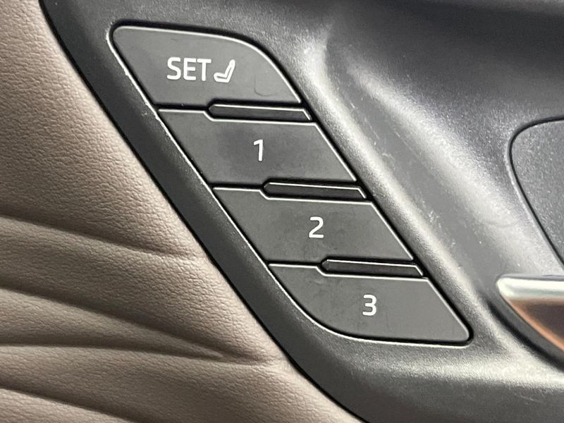2023 Toyota Vellfire Hybrid 6AA-AAHH40W (UW-6a4f0f66e9f76)[24]