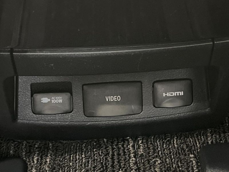 2018 Toyota Vellfire DBA-AGH30W (UW-6a4f0f7d36ae3)[29]