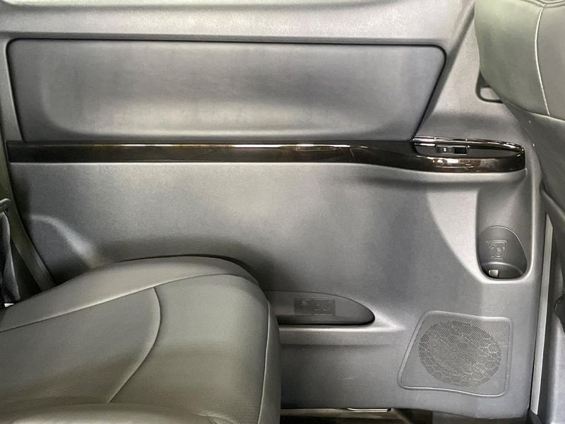 2013 Toyota Vellfire DBA-ANH20W (UW-6a4f0f98e374c)[7]