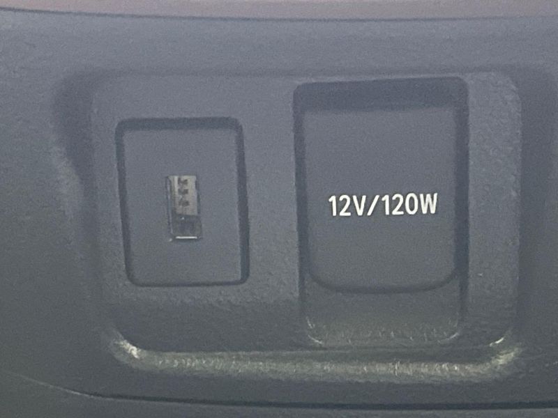 2013 Toyota Vellfire DBA-ANH20W (UW-6a4f0f98e374c)[26]