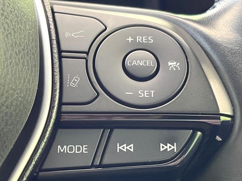 2023 Toyota Harrier Hybrid 6AA-AXUH80 (UW-6a4f0faf31896)[16]