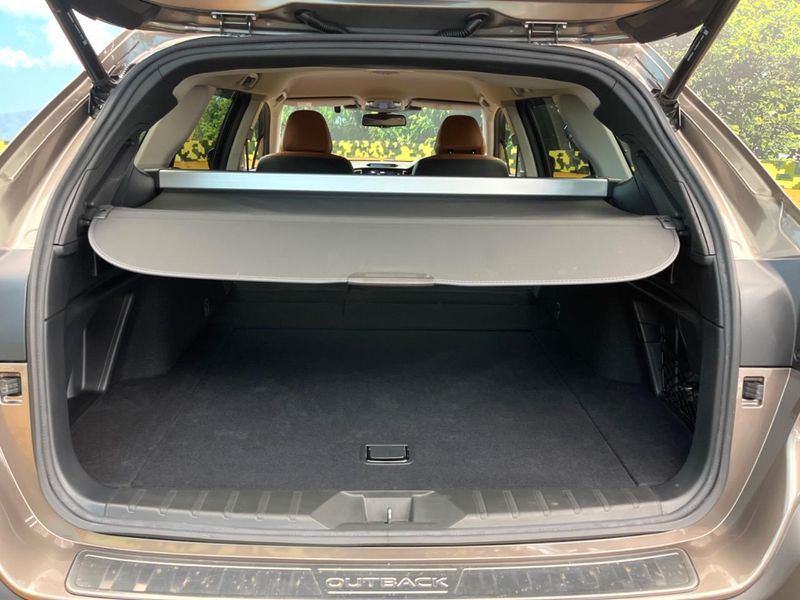 2023 Subaru Legacy Outback 4BA-BT5 (UW-6a4f0ffee00a1)[26]