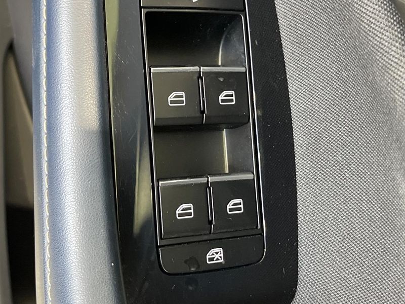 2021 Mazda CX-30 5BA-DMEP (UW-6a4f1019026ca)[24]