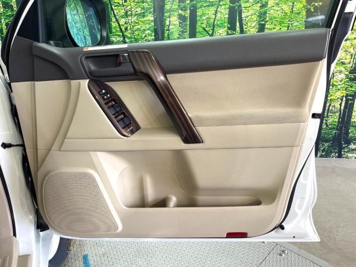 2022 Toyota Land Cruiser Prado 3DA-GDJ150W (UW-6a4f104056d50)[23]
