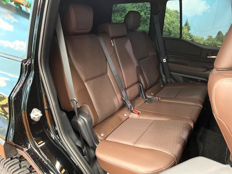 2024 Toyota Land Cruiser 250 3DA-GDJ250W (UW-6a4f1042bf6dc)[9]