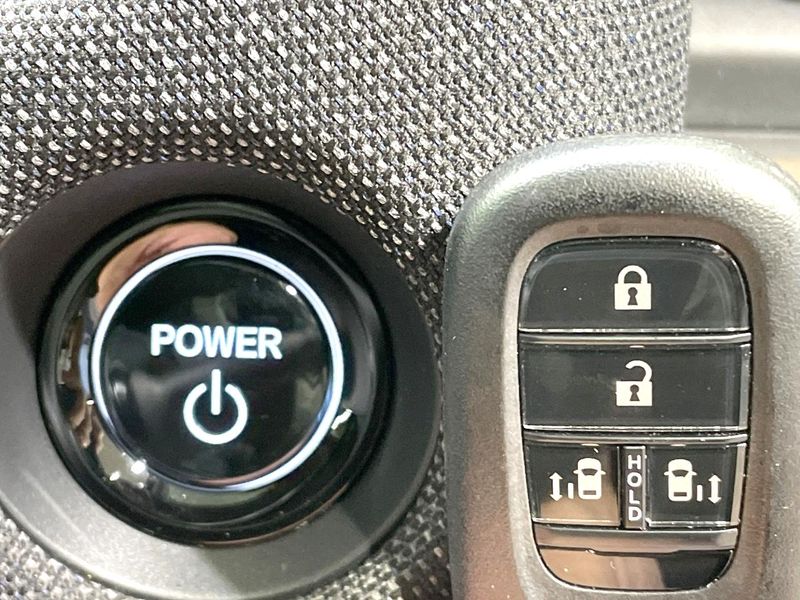 2024 Honda Freed 6AA-GT5 (UW-6a4f106a5d59b)[11]