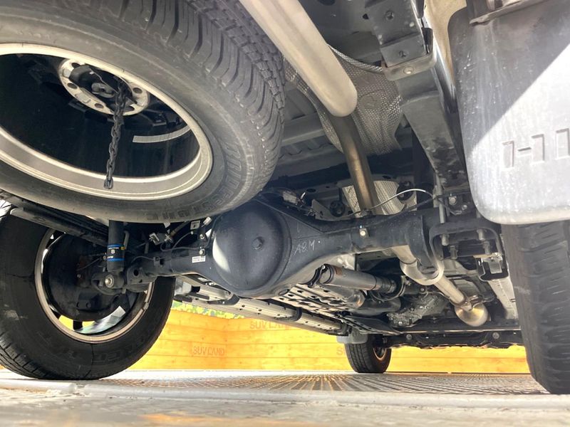 2022 Toyota Hilux 3DF-GUN125 (UW-6a4f1072e0e56)[5]
