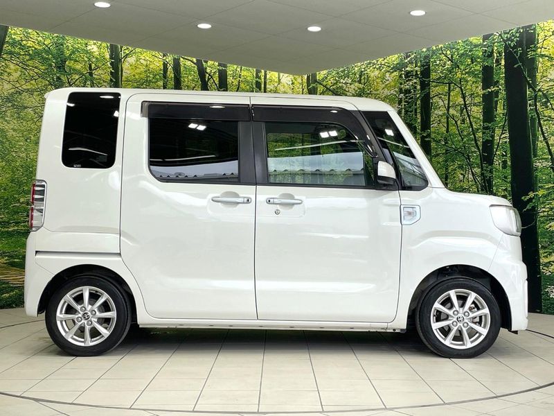 2019 Toyota Pixis Mega DBA-LA700A (UW-6a4f115255192)[24]