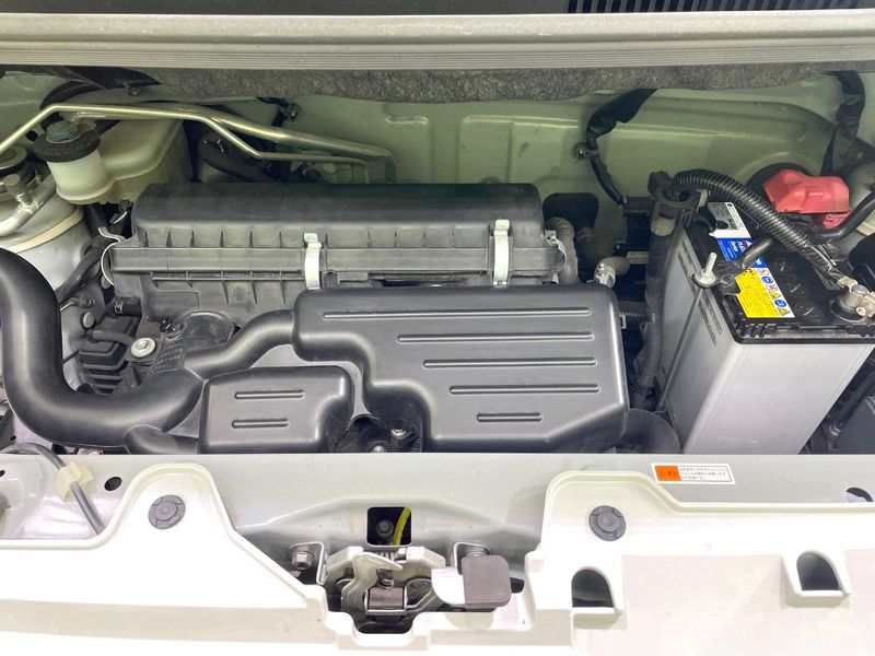 2019 Toyota Pixis Mega DBA-LA700A (UW-6a4f115255192)[4]
