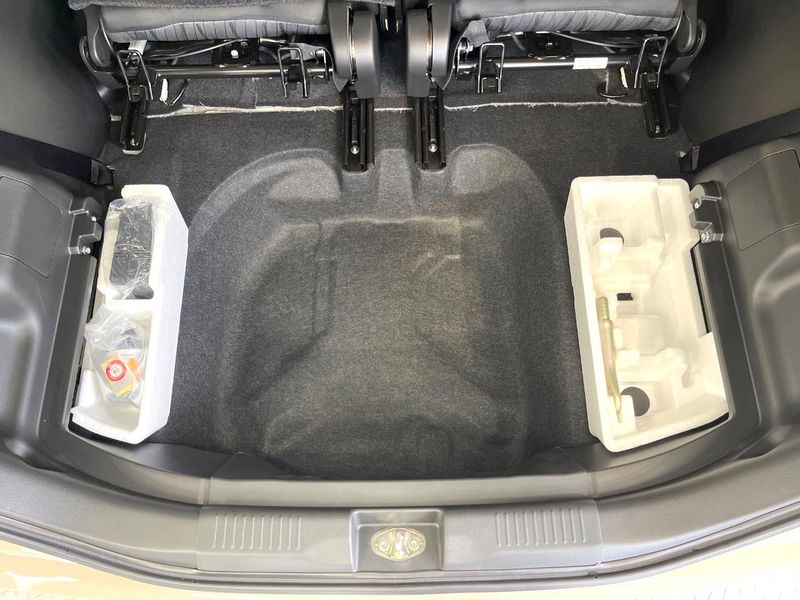 2025 Suzuki Solio 5AA-MAD7S (UW-6a4f119200ff5)[24]
