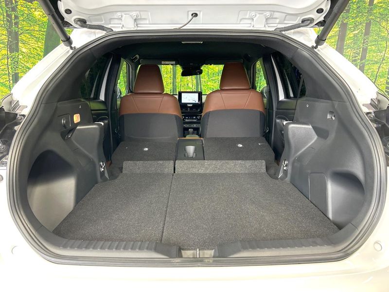 2025 Toyota Yaris Cross 6AA-MXPJ10 (UW-6a4f11f750637)[25]