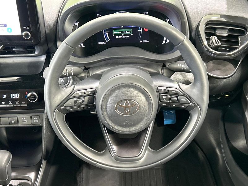 2025 Toyota Yaris Cross 6AA-MXPJ10 (UW-6a4f11f750637)[29]
