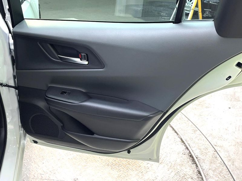 2023 Toyota Prius 6AA-MXWH60 (UW-6a4f121a50ef4)[23]