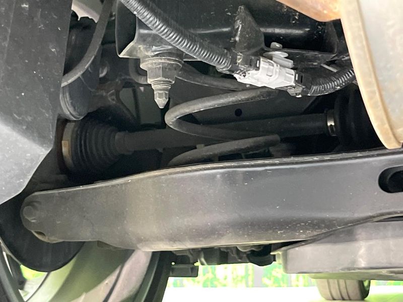 2023 Toyota Prius 6AA-MXWH65 (UW-6a4f121e4b614)[26]