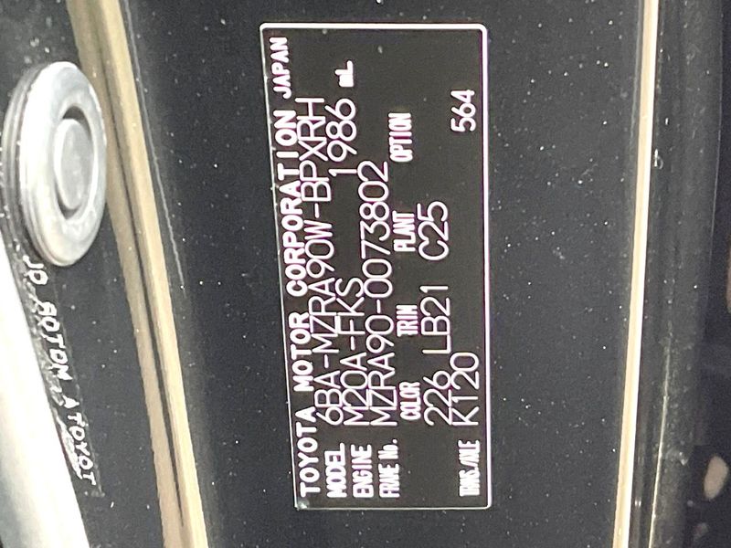2023 Toyota Voxy 6BA-MZRA90W (UW-6a4f122604a0a)[1]
