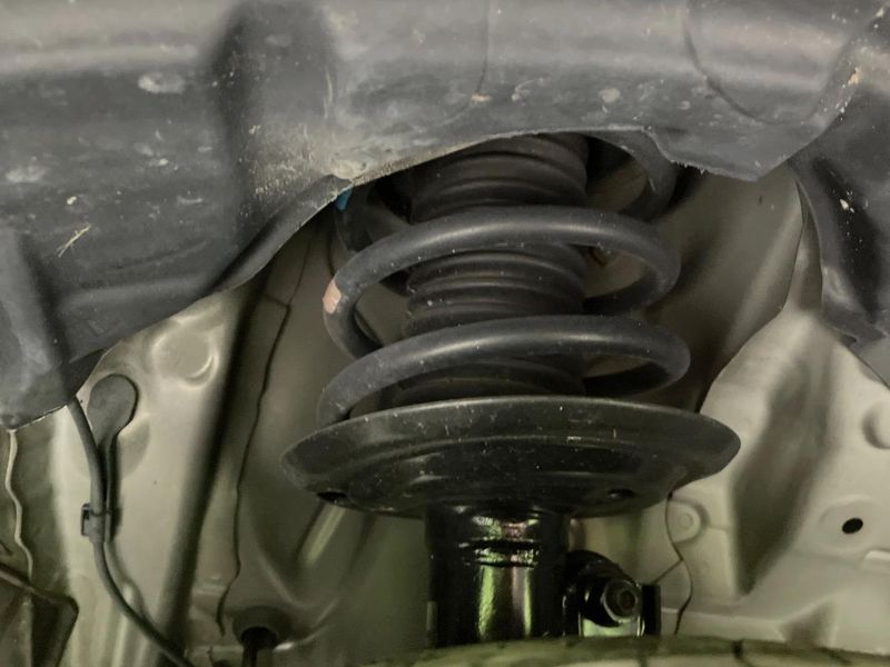 2013 Toyota Aqua DAA-NHP10 (UW-6a4f123053373)[24]