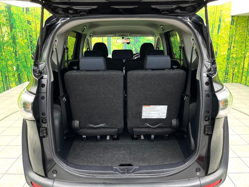 2016 Toyota Sienta DBA-NSP170G (UW-6a4f12467f488)[26]