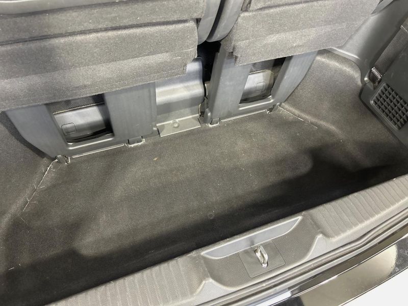 2023 Honda Step Wagon 6AA-RP8 (UW-6a4f125e9b511)[21]
