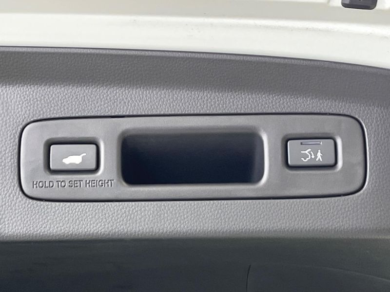 2021 Honda Vezel 6AA-RV5 (UW-6a4f126b98bd0)[13]