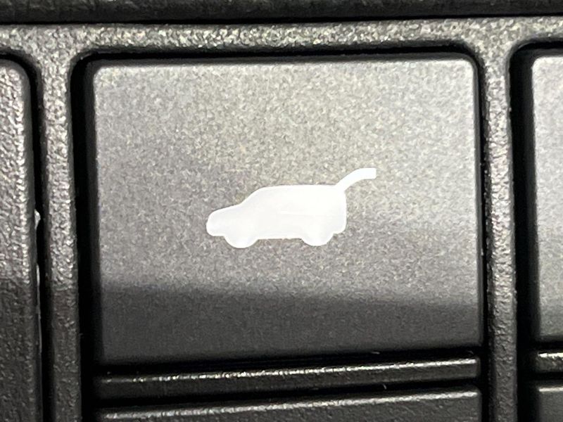 2021 Honda Vezel 6AA-RV5 (UW-6a4f126d010e0)[22]