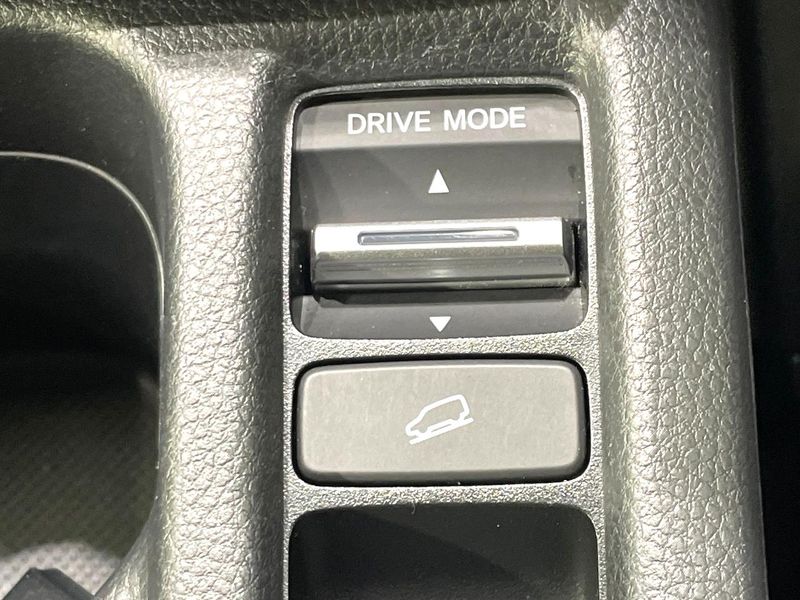 2023 Honda Vezel 6AA-RV5 (UW-6a4f127118e16)[29]