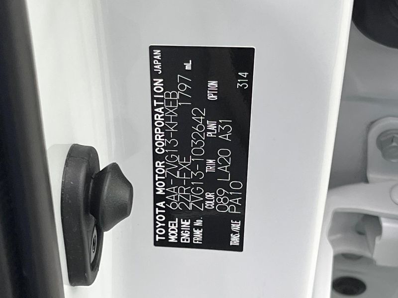 2024 Toyota Corolla Cross 6AA-ZVG13 (UW-6a4f12febacd3)[1]