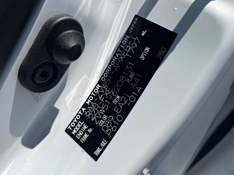 2021 Toyota Prius 6AA-ZVW51 (UW-6a4f13115e176)[1]