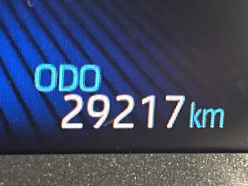 2022 Toyota Voxy 6AA-ZWR90W (UW-6a4f13254feae)[2]